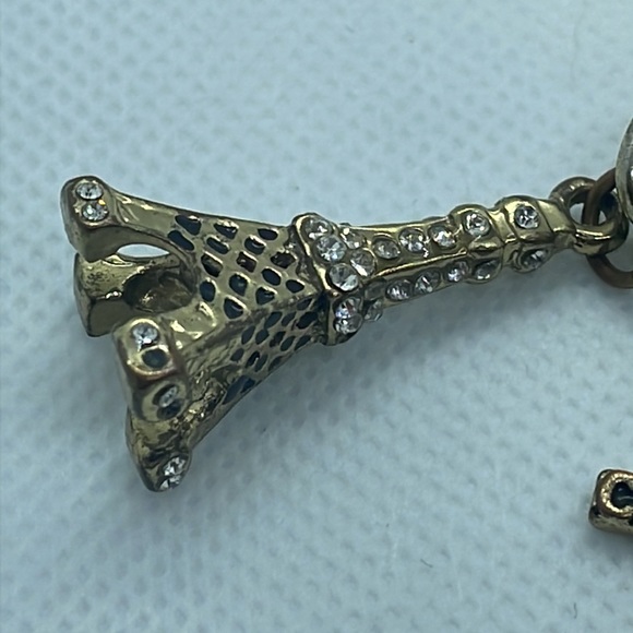 Juicy Couture Gold Tone Charm Bracelet Eiffel Tower Diploma Crest & Rhinestone - Picture 6 of 13